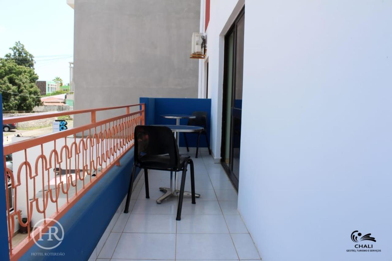 Hotel Roterdao "Under New Management" Прая Екстериор снимка
