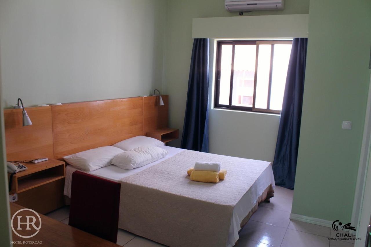 Hotel Roterdao "Under New Management" Прая Екстериор снимка