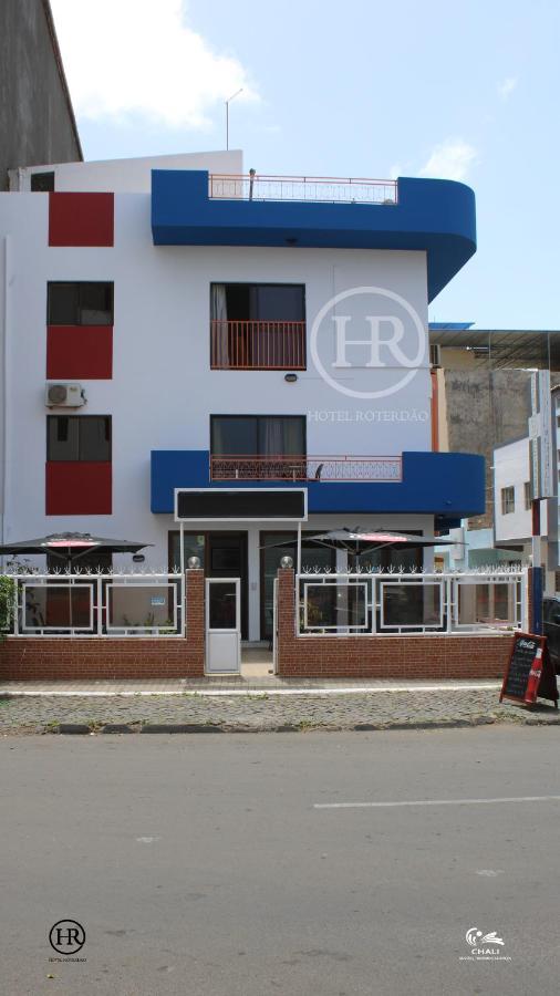 Hotel Roterdao "Under New Management" Прая Екстериор снимка